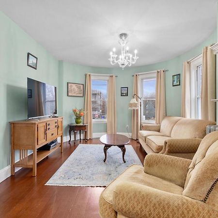 Bright & Spacious 2Br Apartment, Mins From Downtown Boston, Parking 외부 사진
