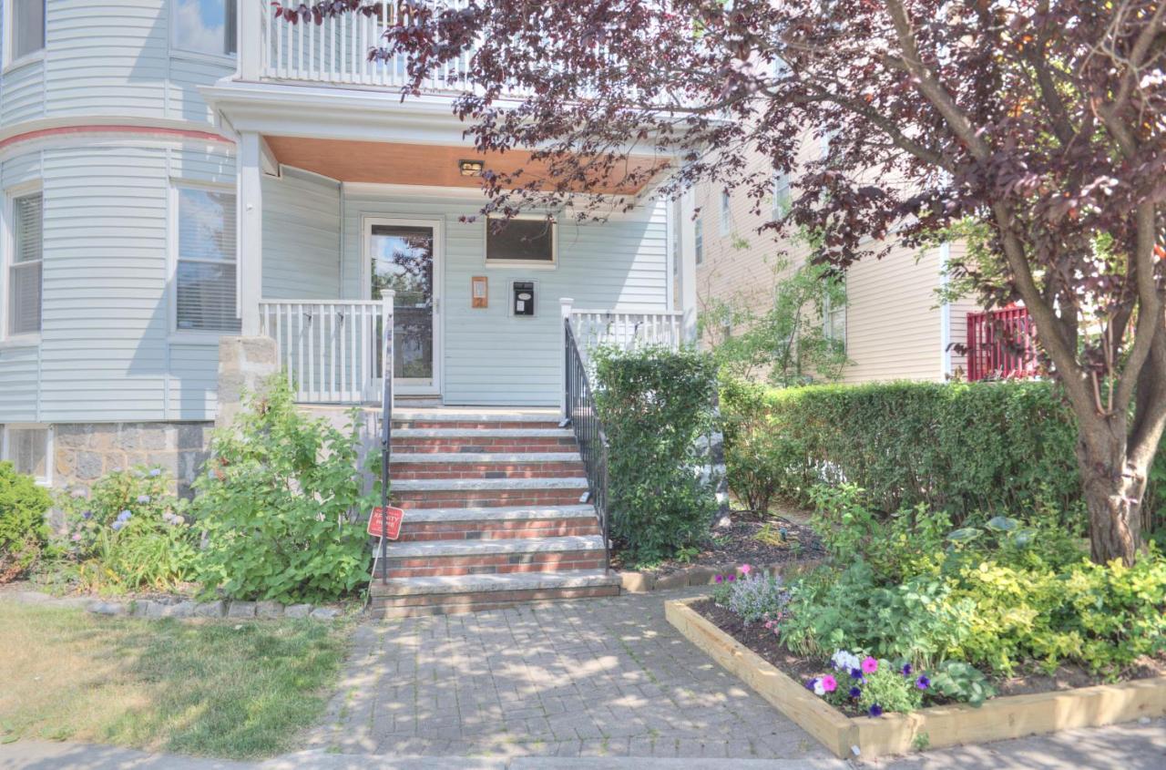 Bright & Spacious 2Br Apartment, Mins From Downtown Boston, Parking 외부 사진