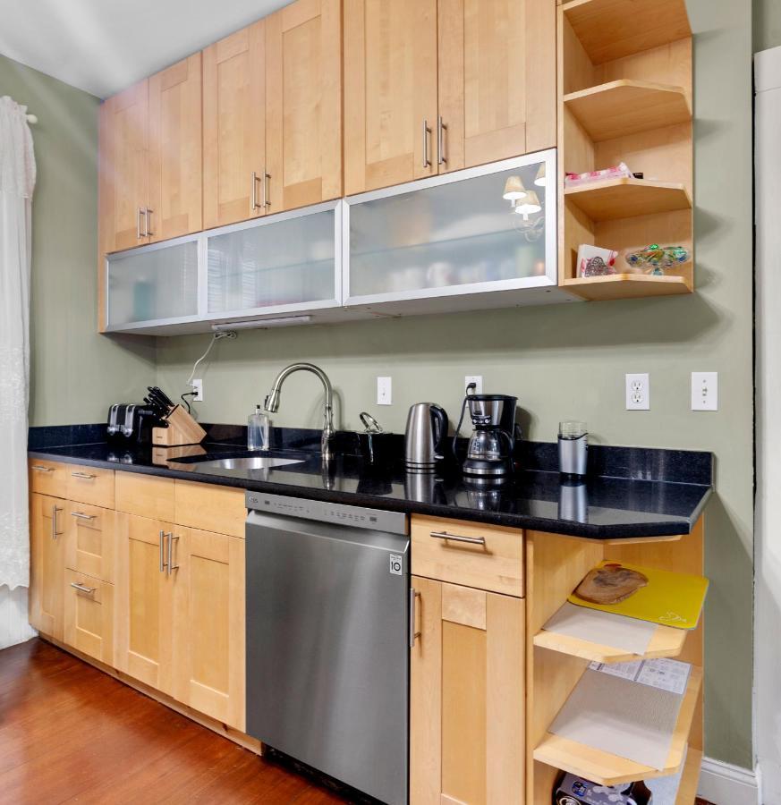 Bright & Spacious 2Br Apartment, Mins From Downtown Boston, Parking 외부 사진