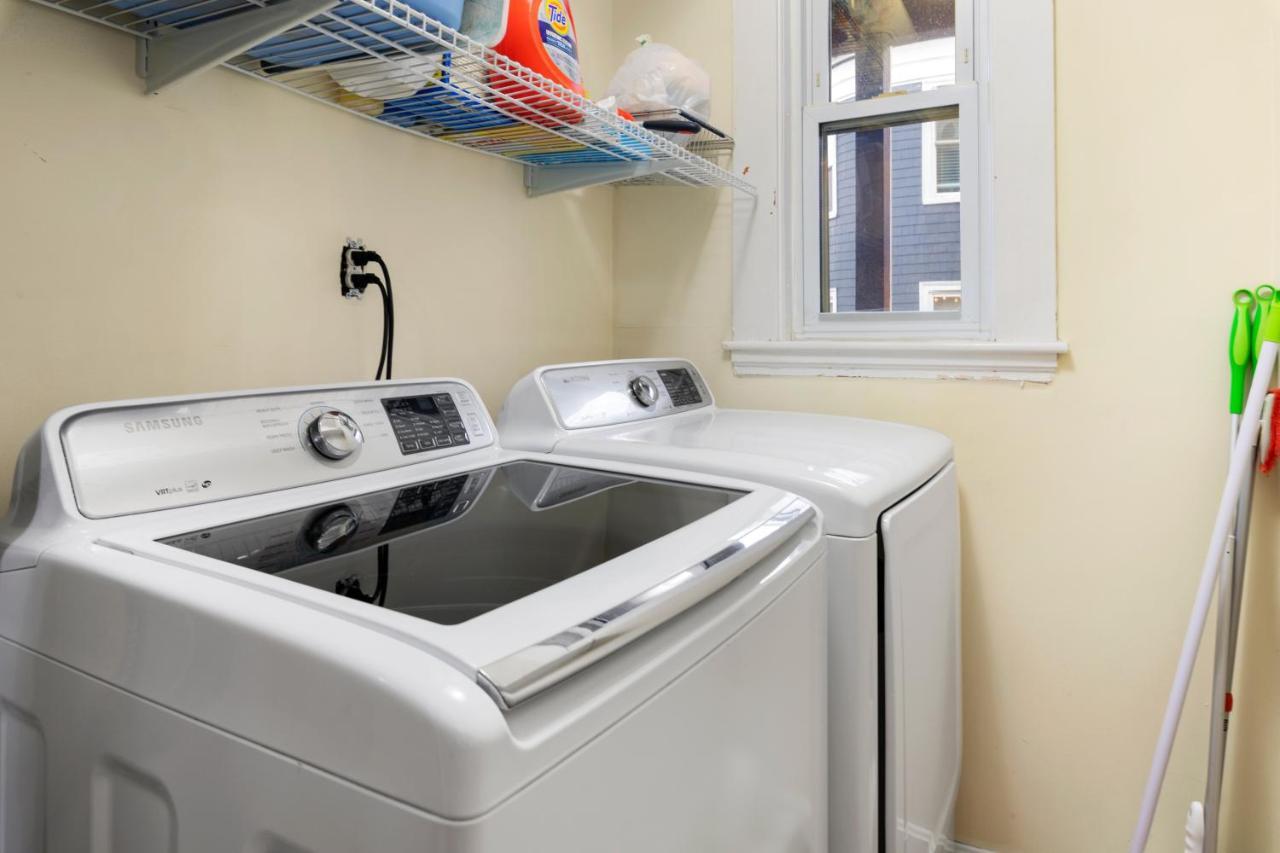 Bright & Spacious 2Br Apartment, Mins From Downtown Boston, Parking 외부 사진