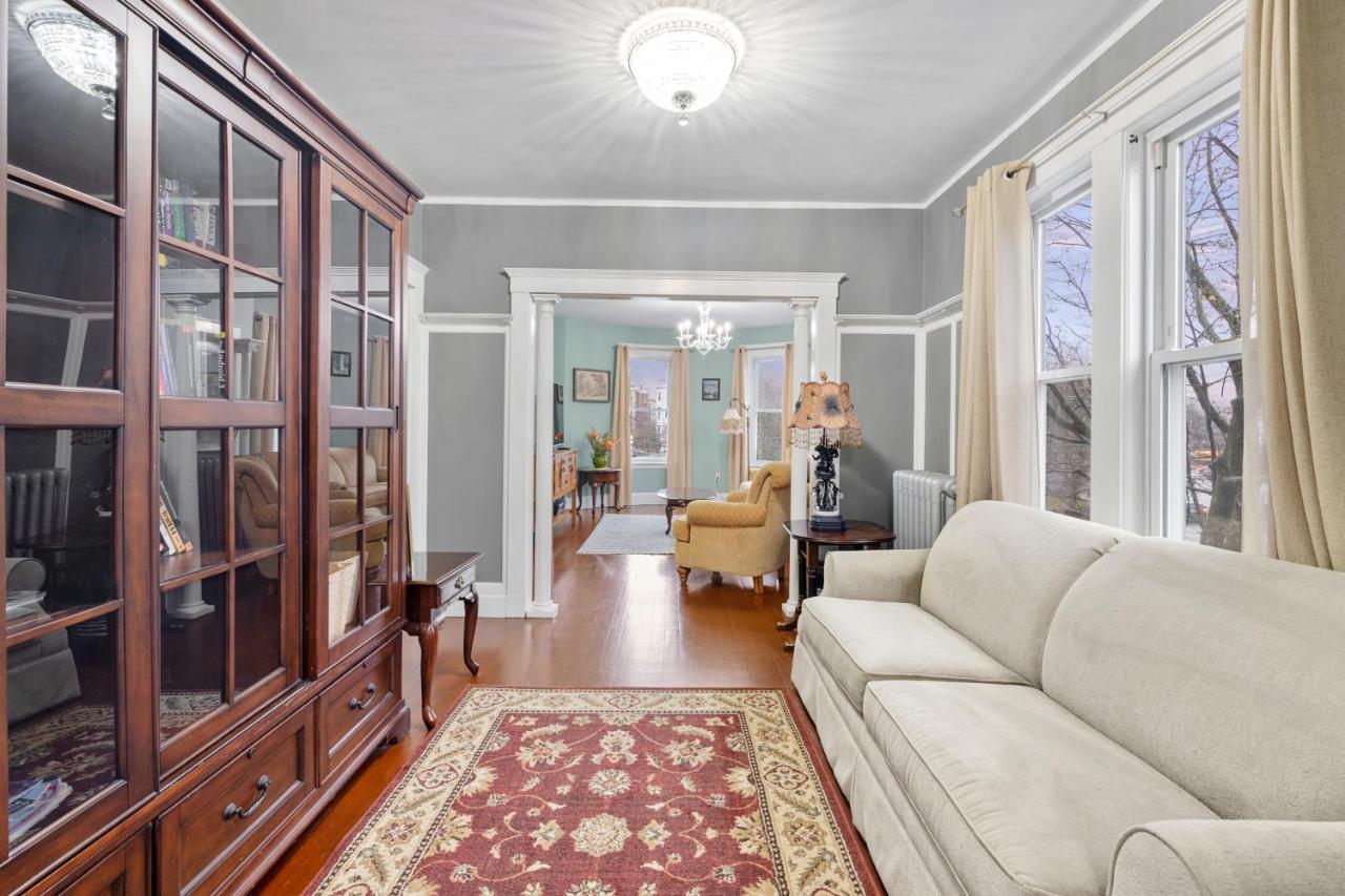 Bright & Spacious 2Br Apartment, Mins From Downtown Boston, Parking 외부 사진